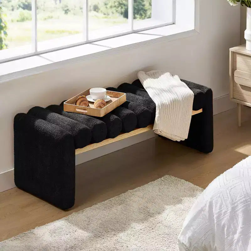 Banc moderne en bois massif avec coussins traversins amovibles, design en H