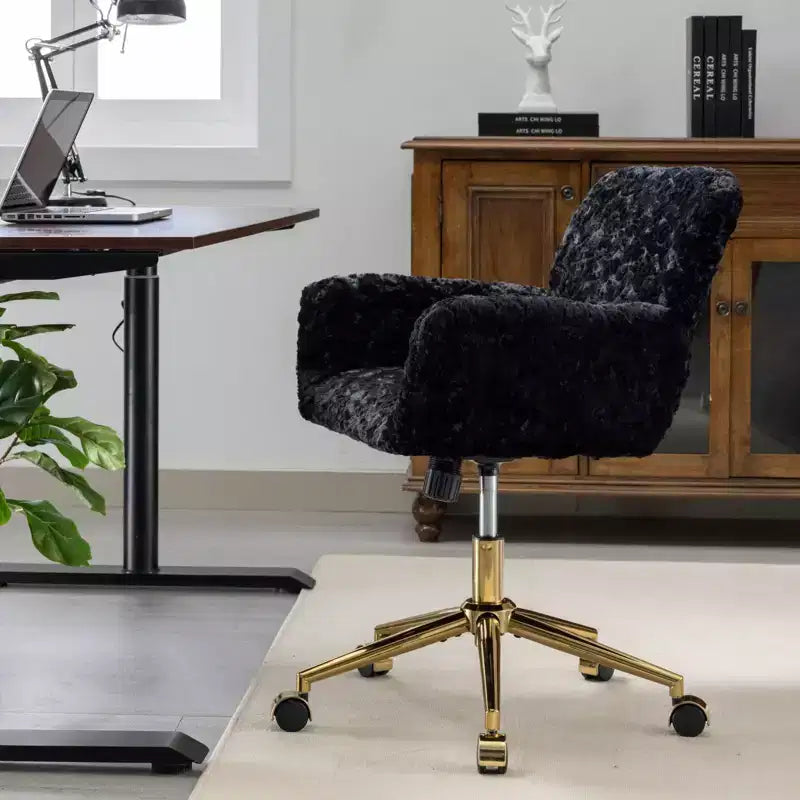 Fauteuil de bureau en velours avec piètement en métal doré, chaise de bureau pivotante à hauteur réglable