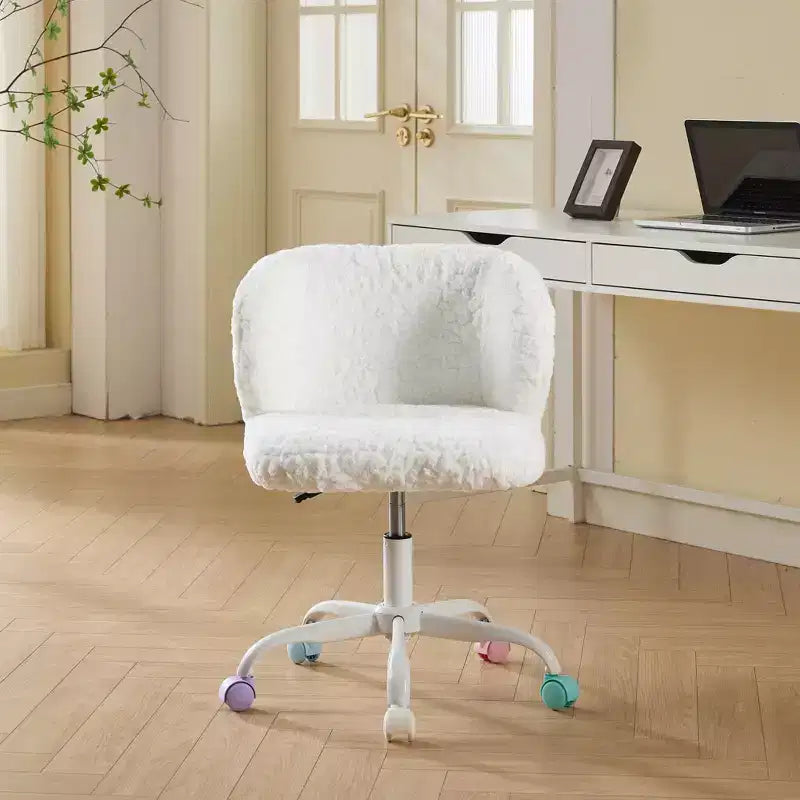 Fauteuil de bureau en velours avec piètement en métal doré, chaise de bureau pivotante à hauteur réglable