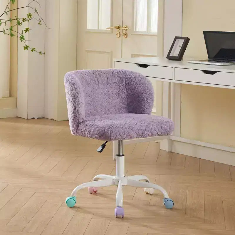 Fauteuil de bureau en velours avec piètement en métal doré, chaise de bureau pivotante à hauteur réglable