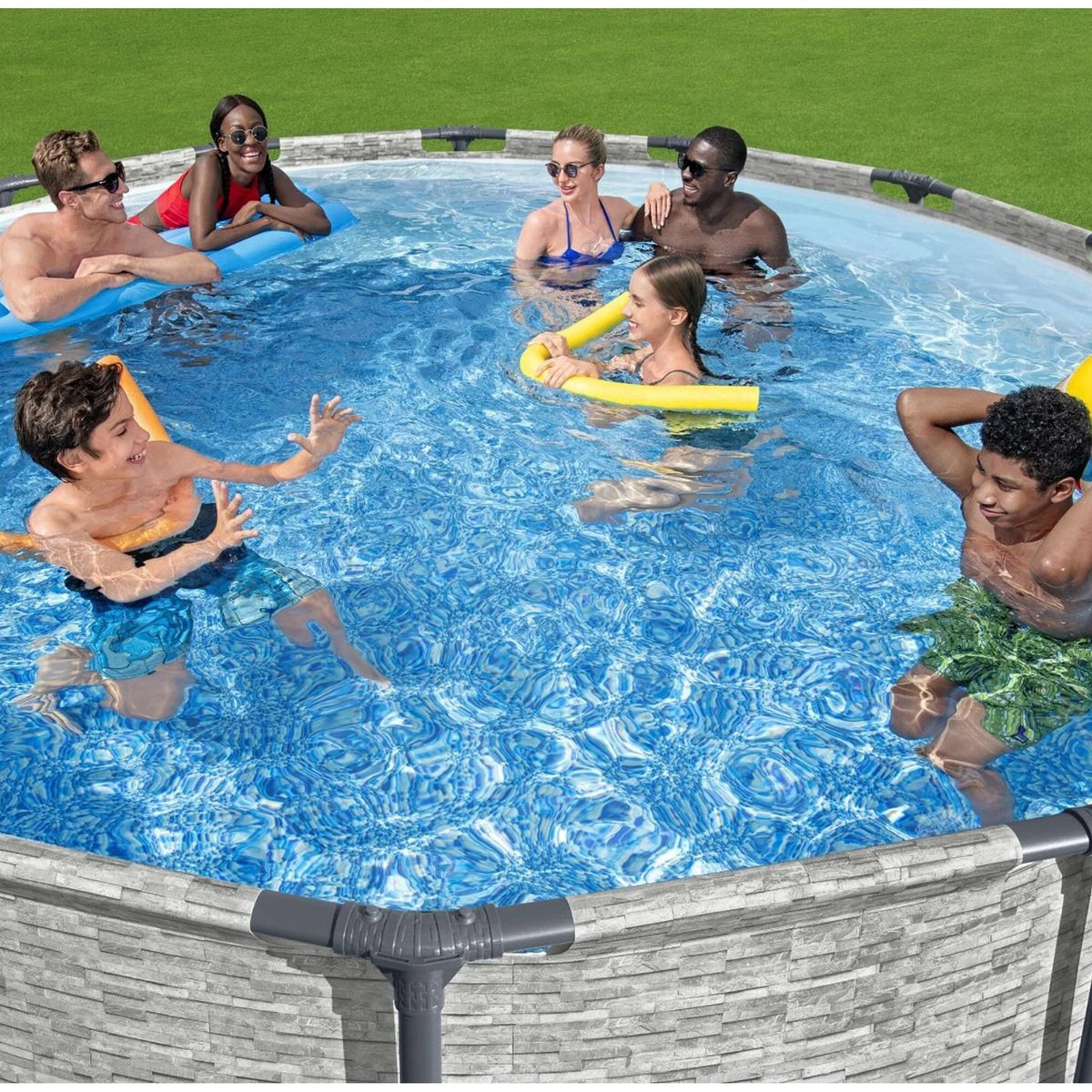 Piscine hors sol ronde Bestway Steel Pro MAX avec pompe et bâche